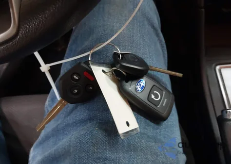 2022 Subaru Impreza Premium 5-Door z USA, uszkodzony, nr VIN 4S3GTAV64N3714566